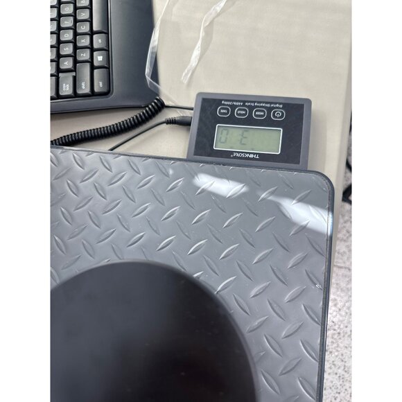 Leoben Co Man Cave Scented Candle 24oz Masculine Aromas 3-Wick Soy Vegan Wax - Picture 5 of 5